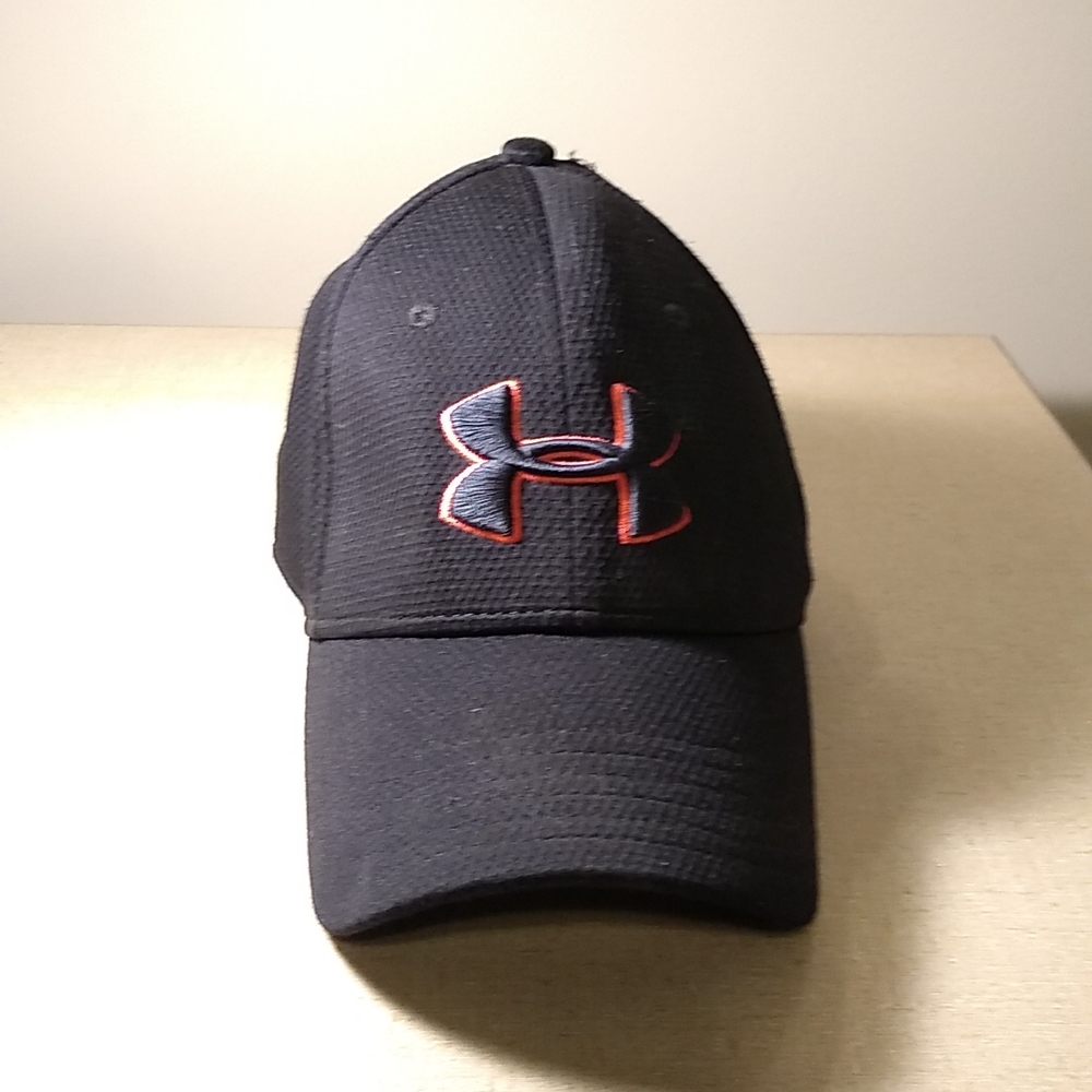 Men's Under Armour fitted cap size MD/LG